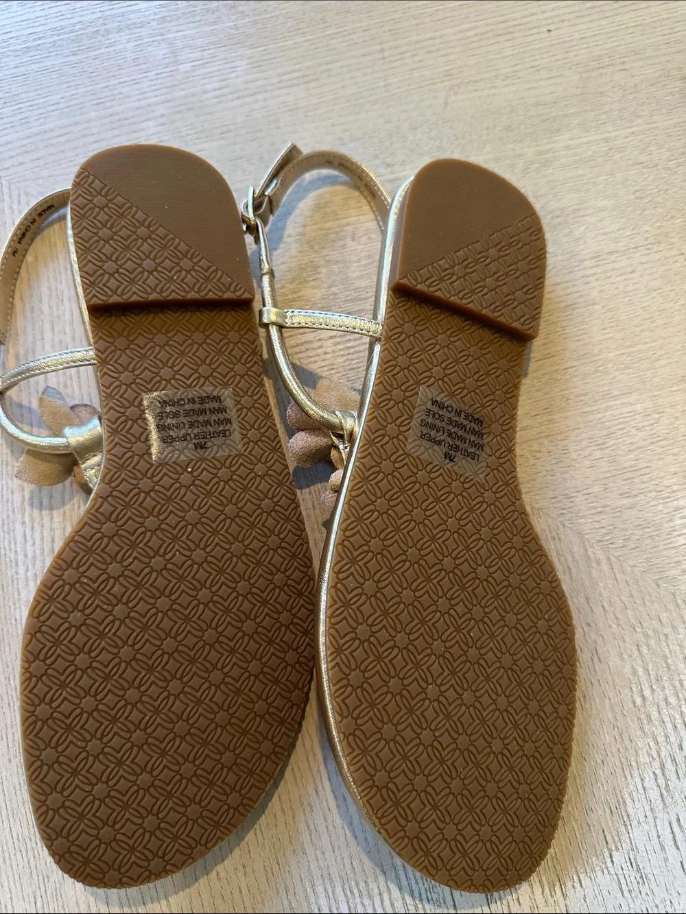 Lilly Pulitzer Metallic Gold Floral T-Strap Sandals